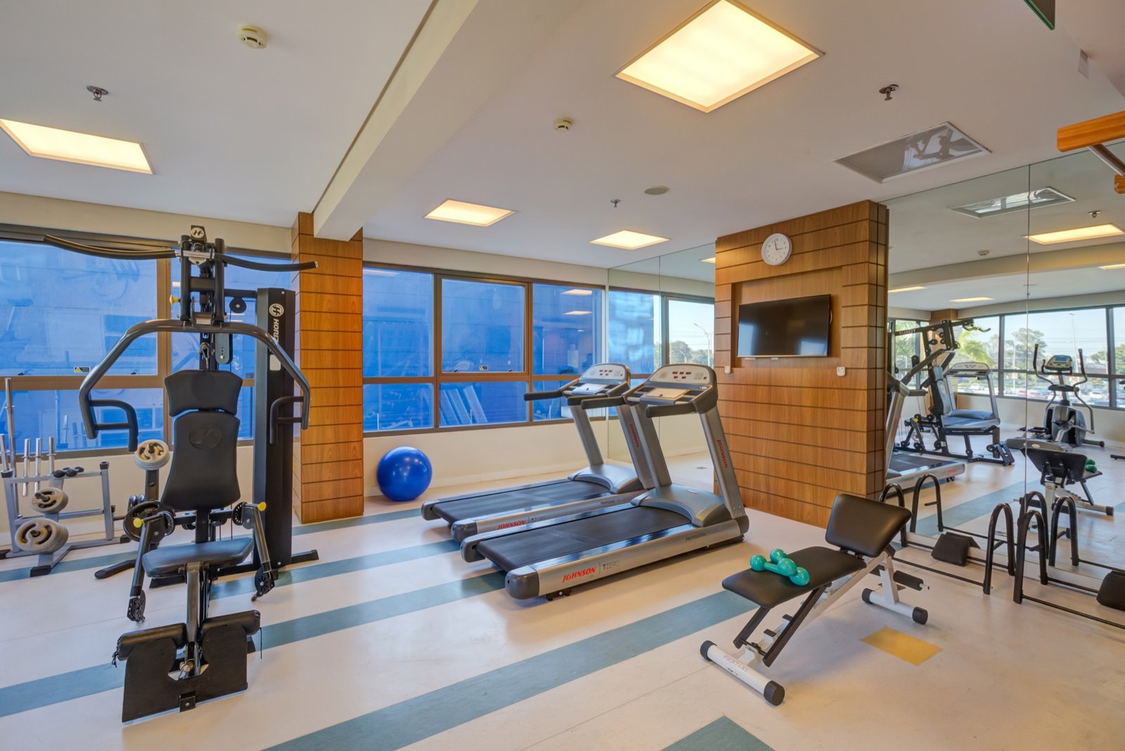 Academia do hotel oficial do Lendas Camp